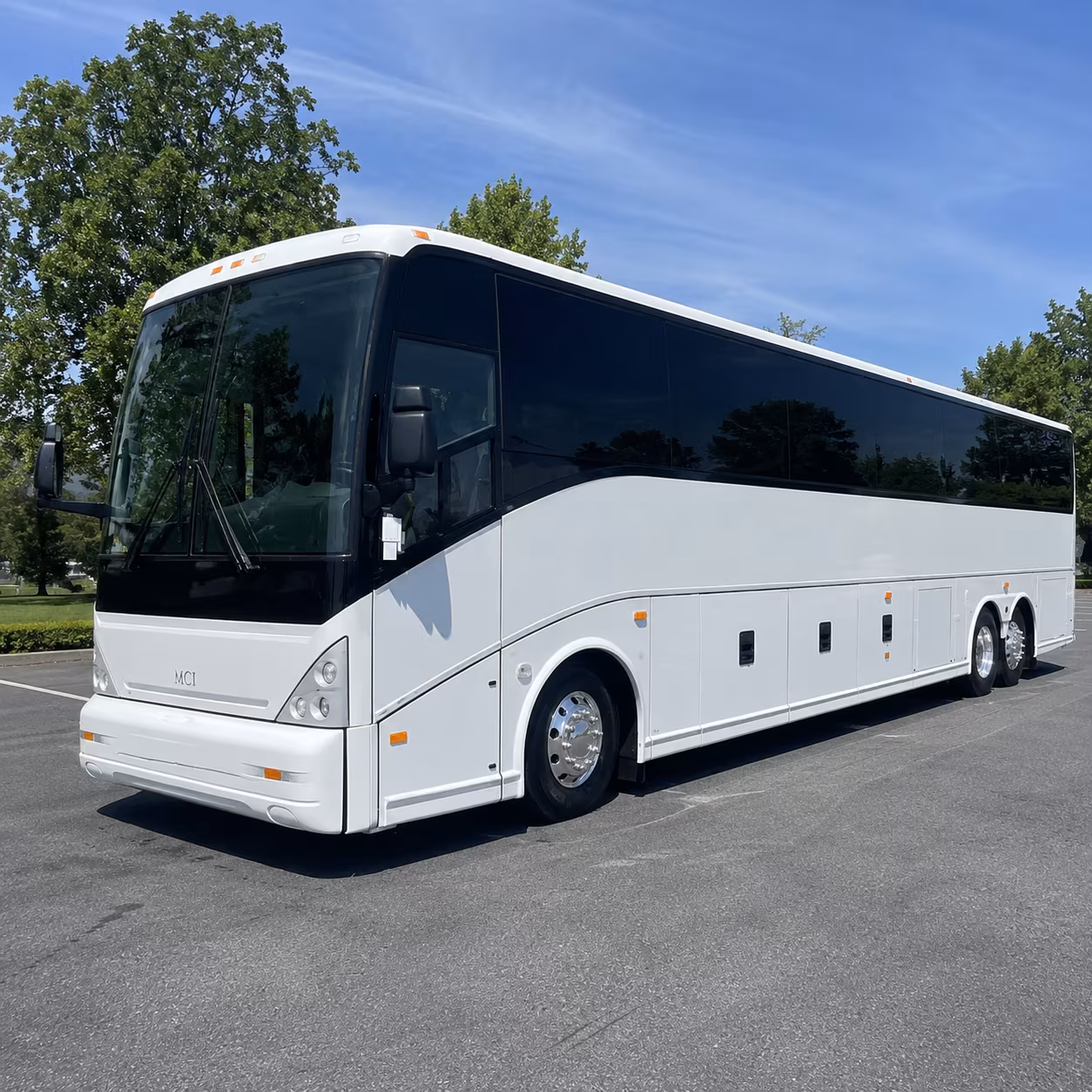 nnu crusaders and college of idaho yotes game day shuttle buses